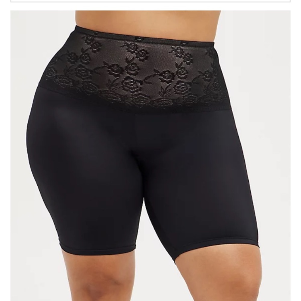 Torrid black microfiber lace high waist shorts 6X